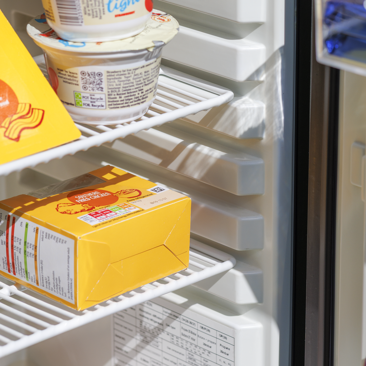 Dellonda DL159 Dellonda 3-Way Fridge 60L
