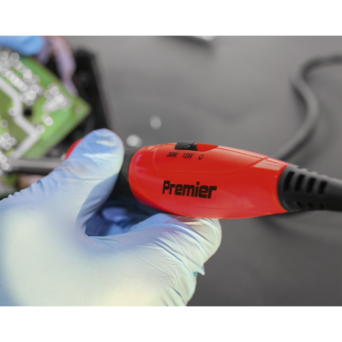 Premier SD1530 Premier Dual Wattage Professional Soldering Iron with Long-Life Tip 15/30W/230V