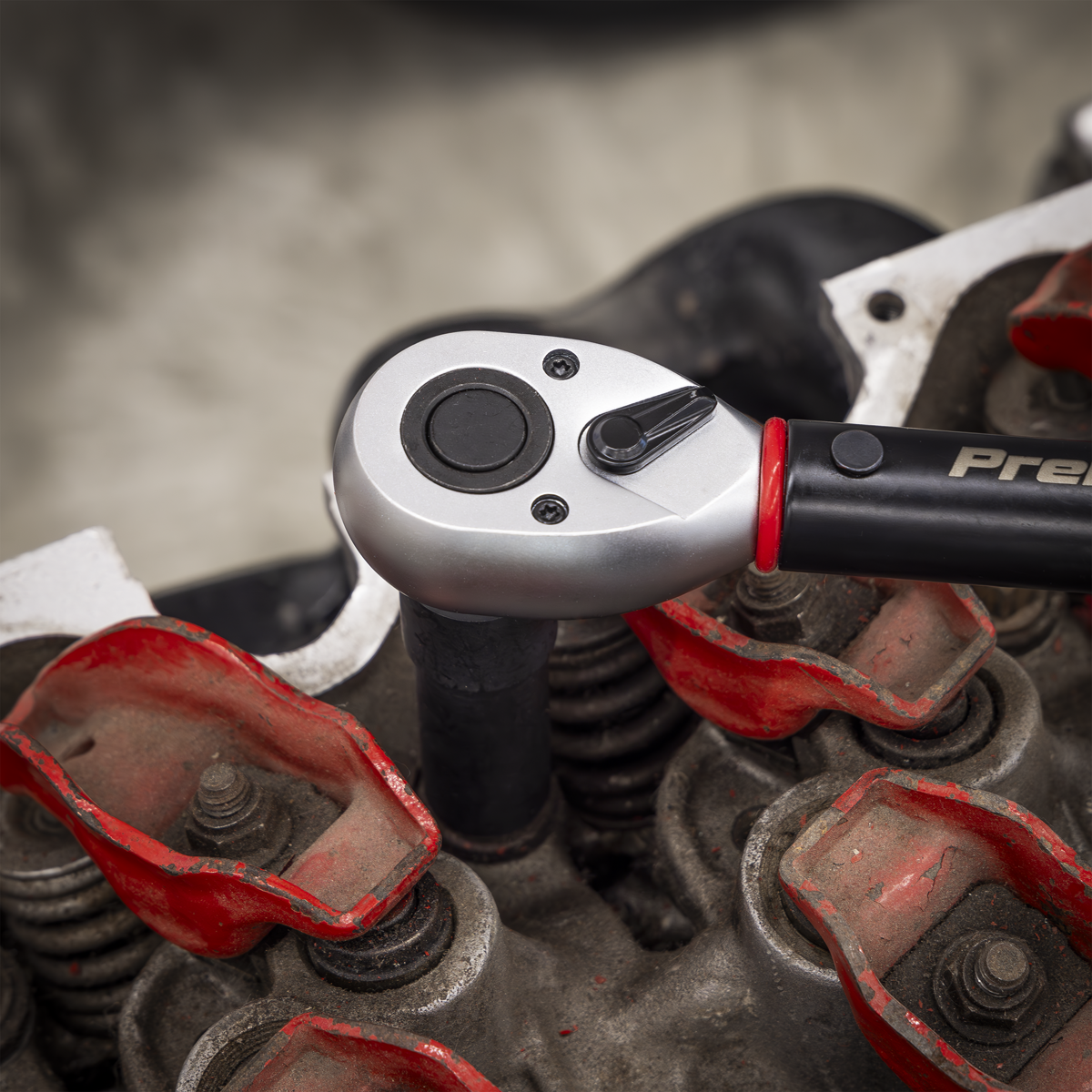 Premier Black STW904B Torque Wrench Micrometer 1/2"Sq Drive Calibrated 40-220Nm - Premier Black