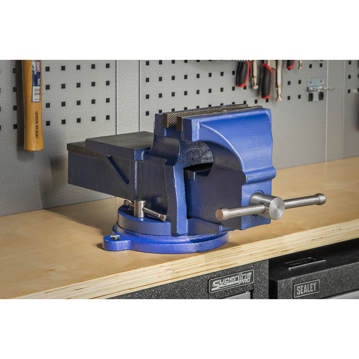 Sealey CV200XT Professional Heavy-Duty Fixed Base Vice 200mm