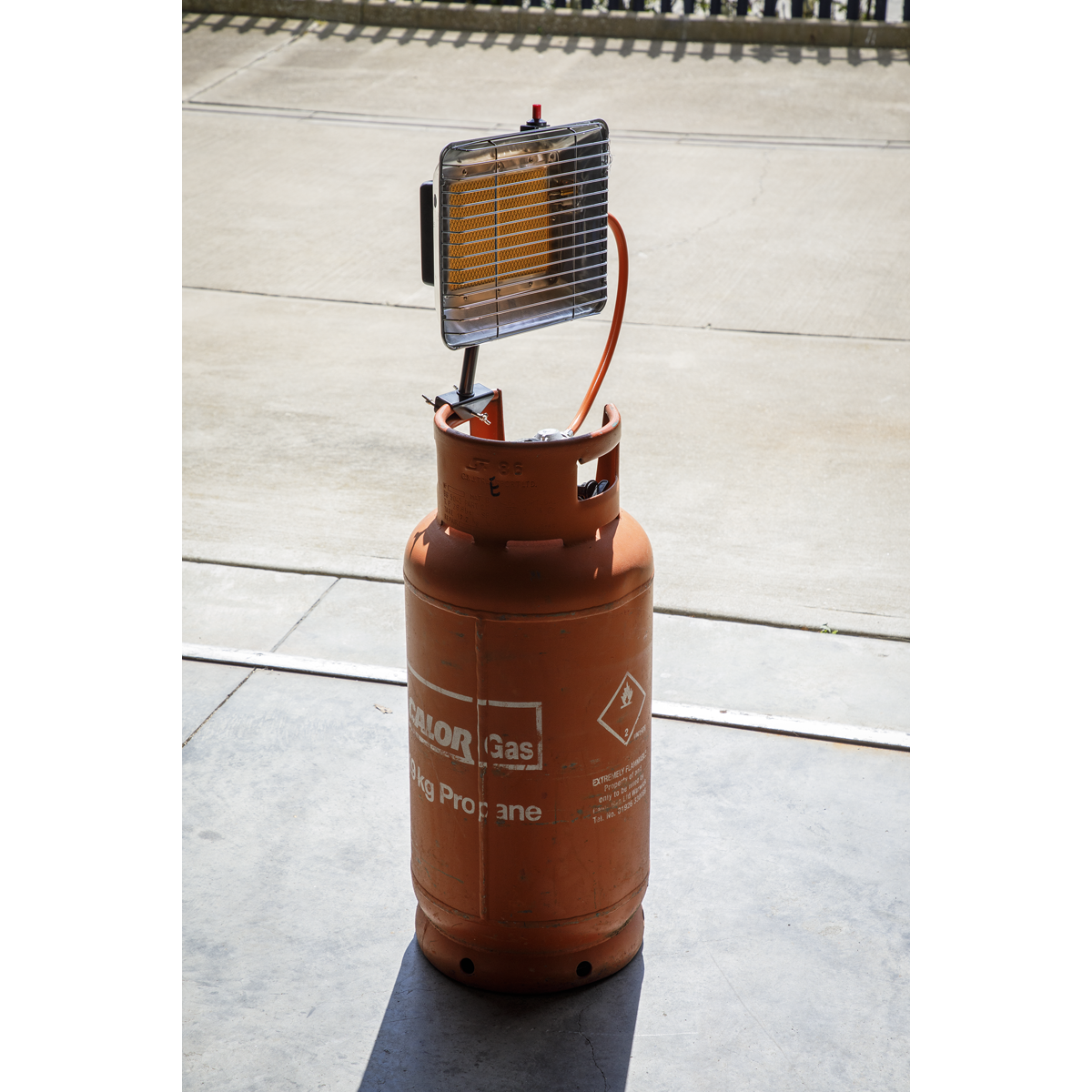 Sealey LP13 Bottle Mounting Propane Heater 14,330Btu/hr