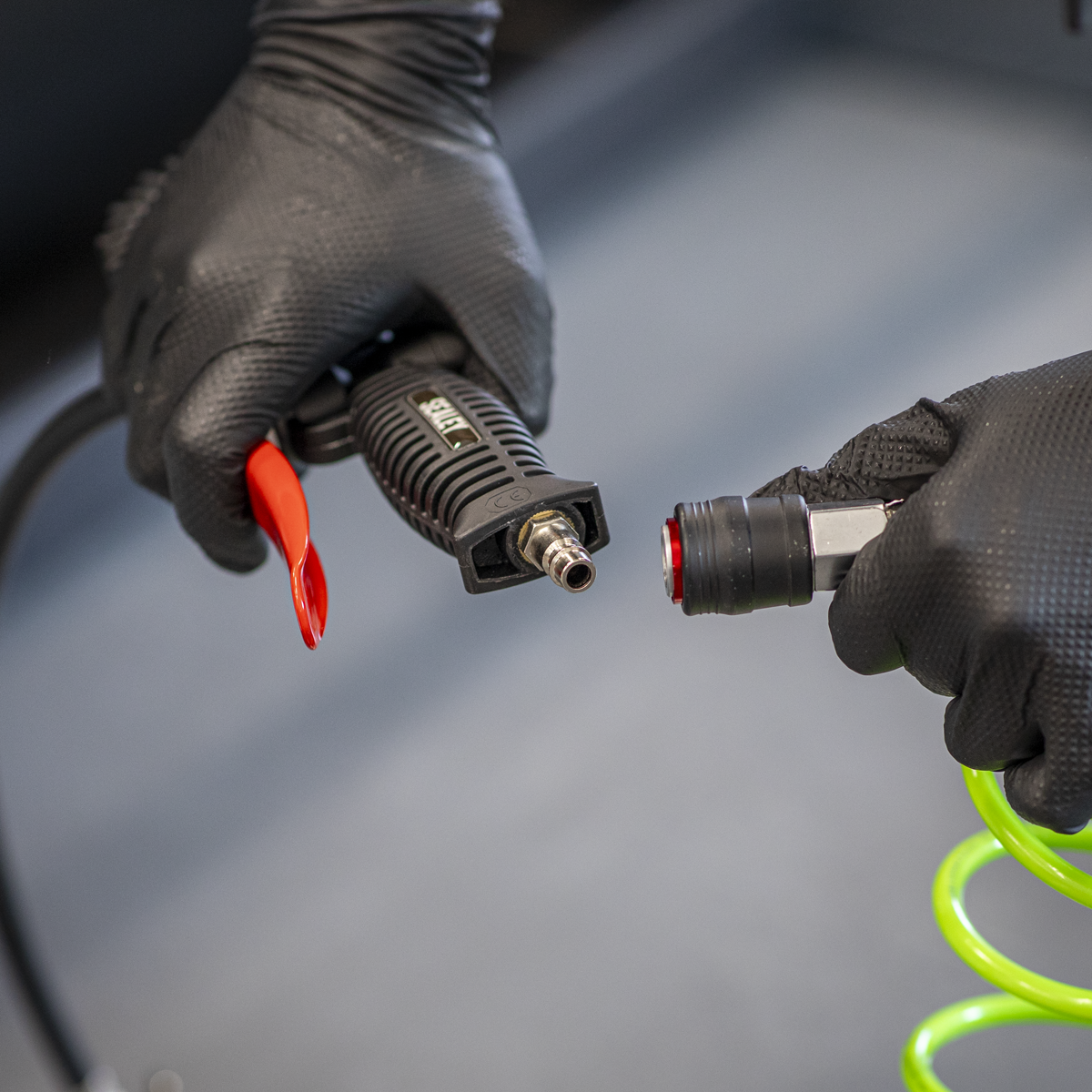 Sealey SA9302 Tyre Inflator with Pressure Gauge and Clip-On Connector