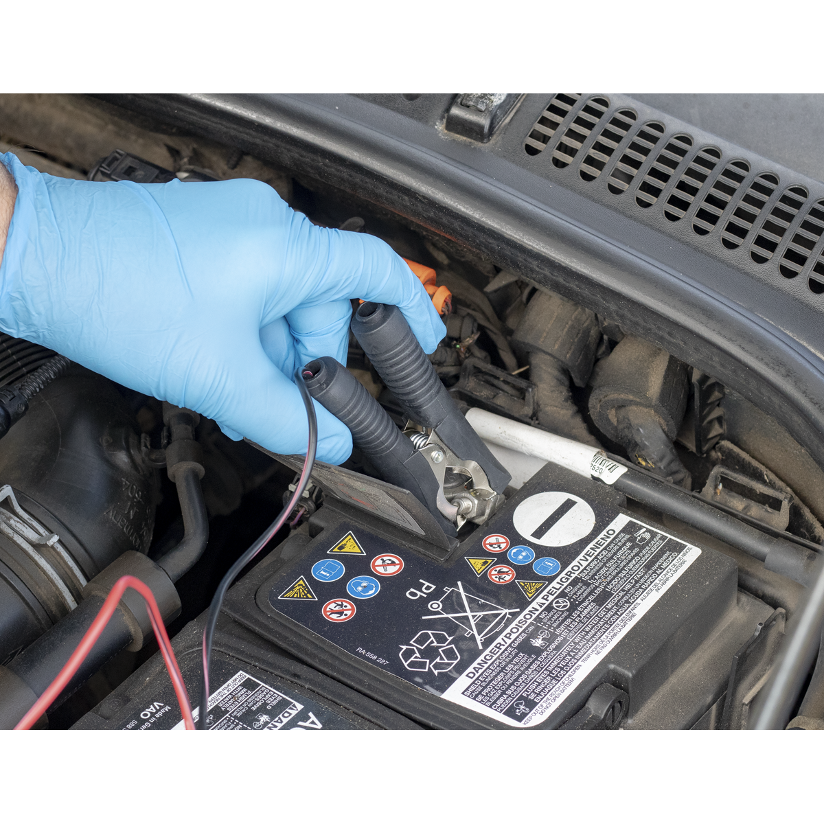 Sealey SBC8 12V Fully Automatic Battery Maintainer/Charger 8A