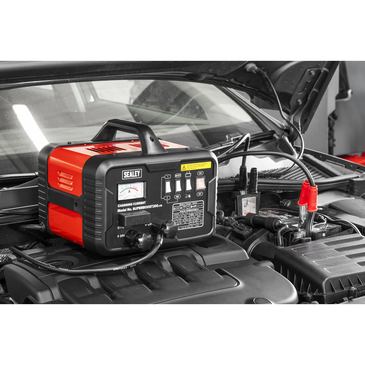Sealey SUPERBOOST200 12/24V Starter/Charger 200/45A 230V