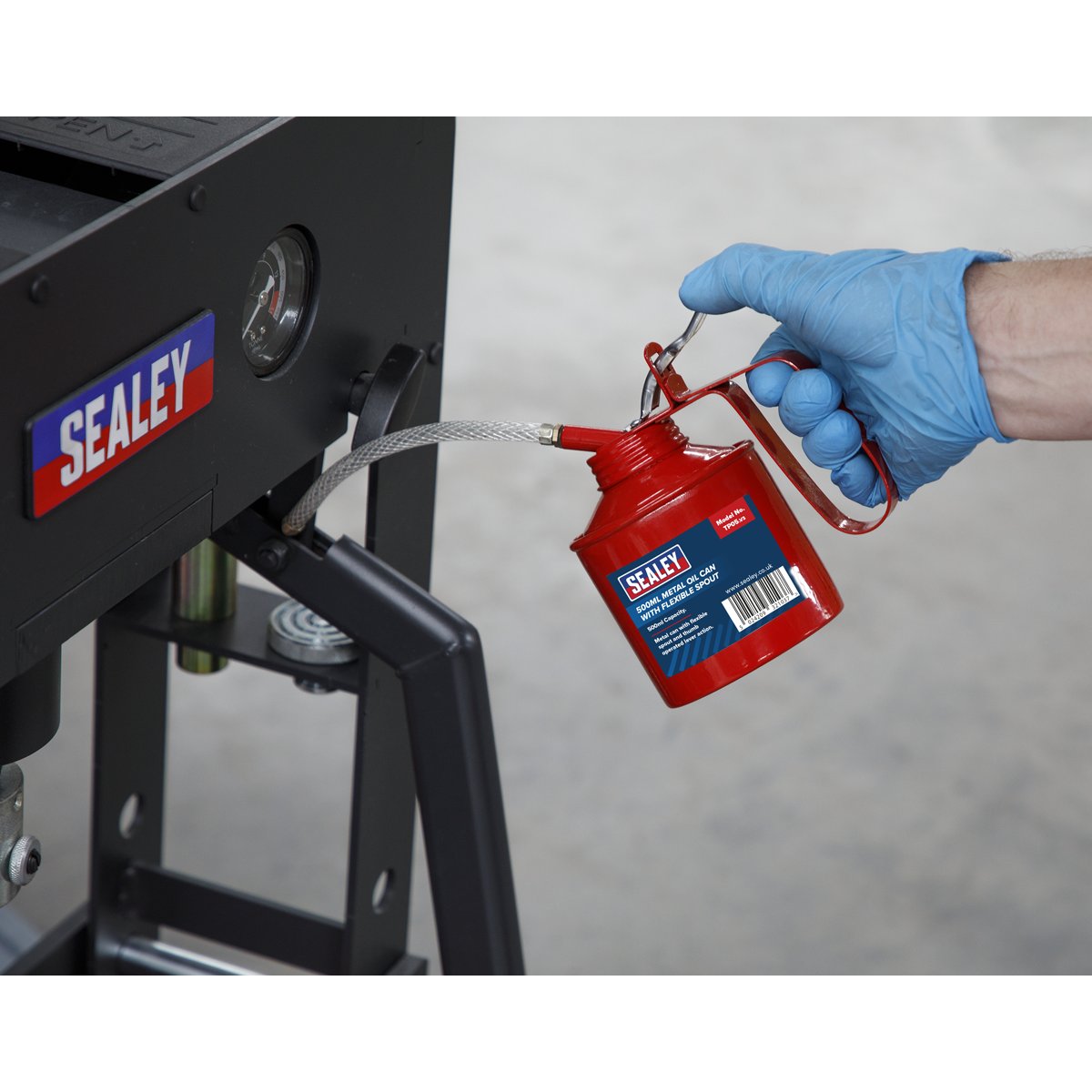 Sealey TP05 Metal Oil Can with Flexible Spout 500ml