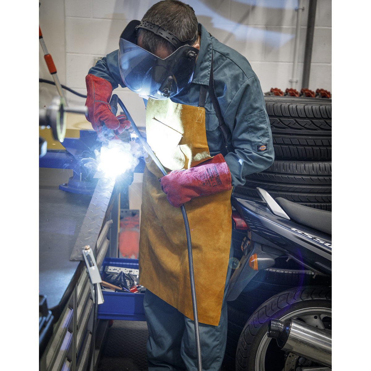 Worksafe SSP146 Worksafe Heavy-Duty Leather Welding Apron