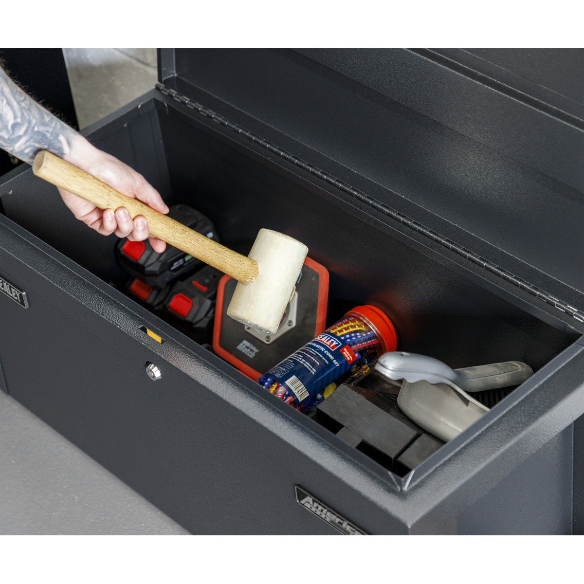 American Pro SB765 American PRO® Steel Storage Chest 765 x 350 x 320mm
