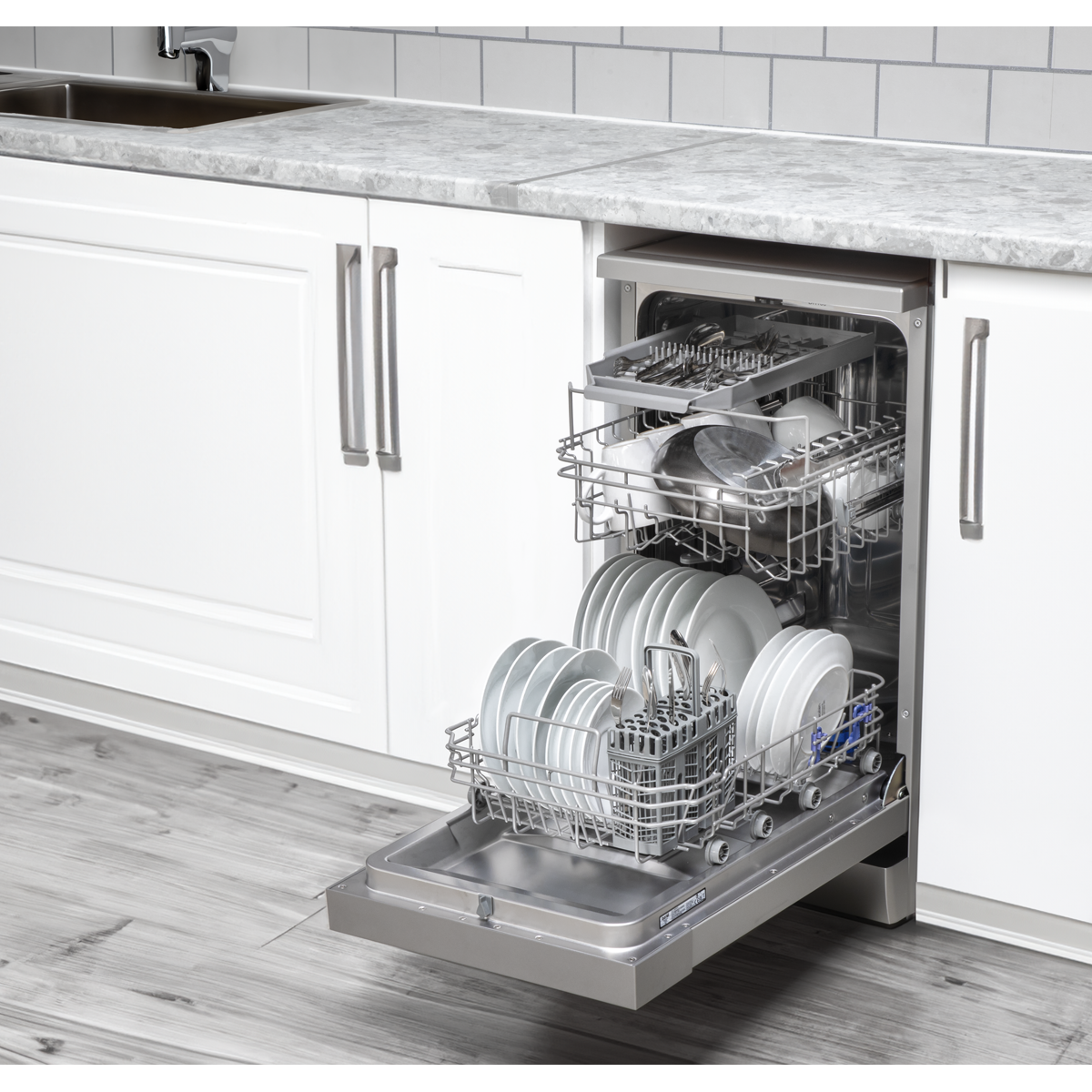 Baridi DH166 Baridi Slimline Freestanding Dishwasher 45cm Wide 10 Place Settings - Silver