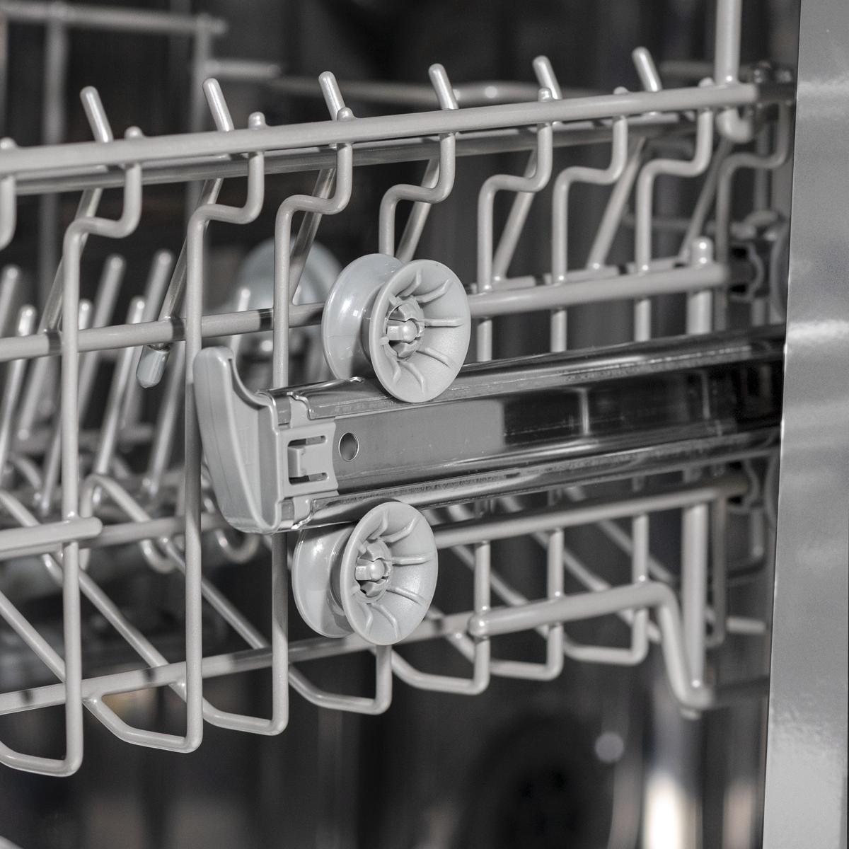 Baridi DH166 Baridi Slimline Freestanding Dishwasher 45cm Wide 10 Place Settings - Silver