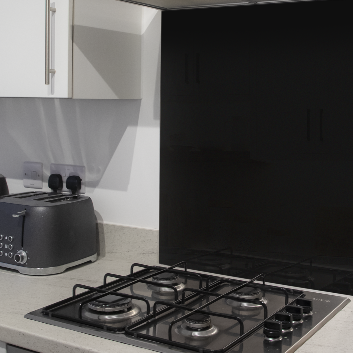 Baridi DH194 Baridi Splashback for Cooker Hoods 60 x 75cm - Black
