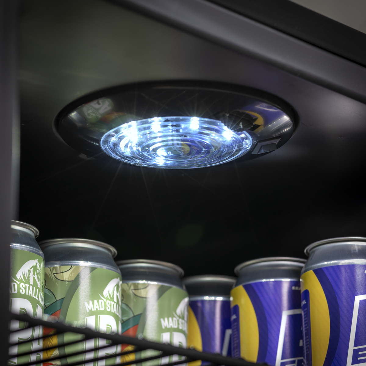 Baridi DH223 Baridi Undercounter Drinks, Beer & Wine Fridge with LED Light 115L - Black