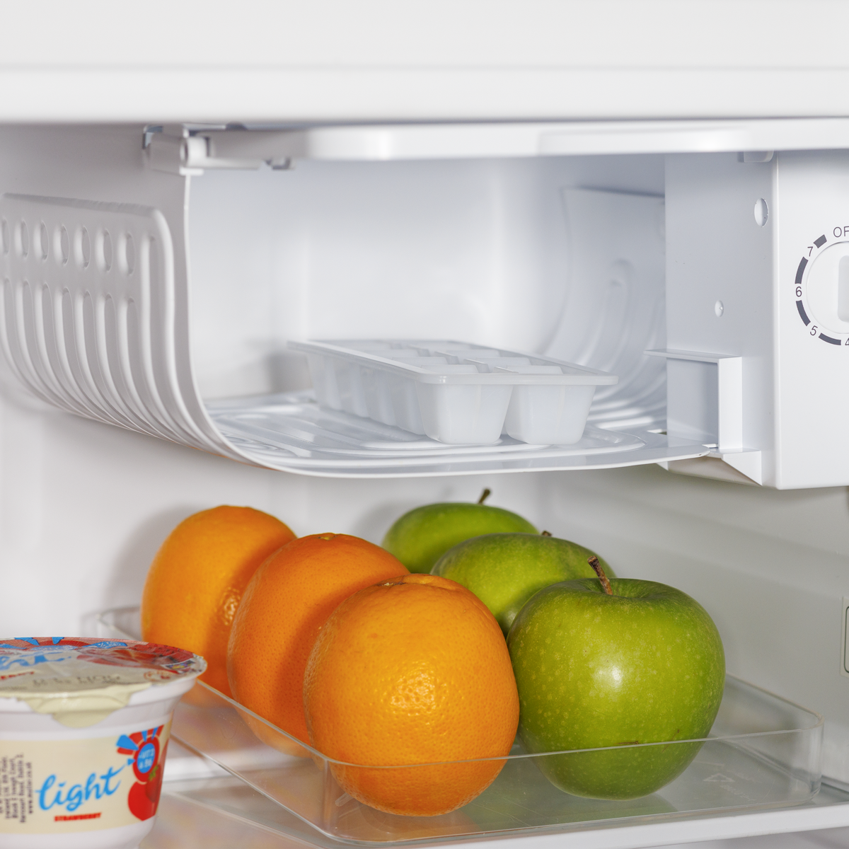 Baridi DH256 Baridi Tabletop Fridge with Ice Box, 46L Capacity, Adjustable Thermostat - White
