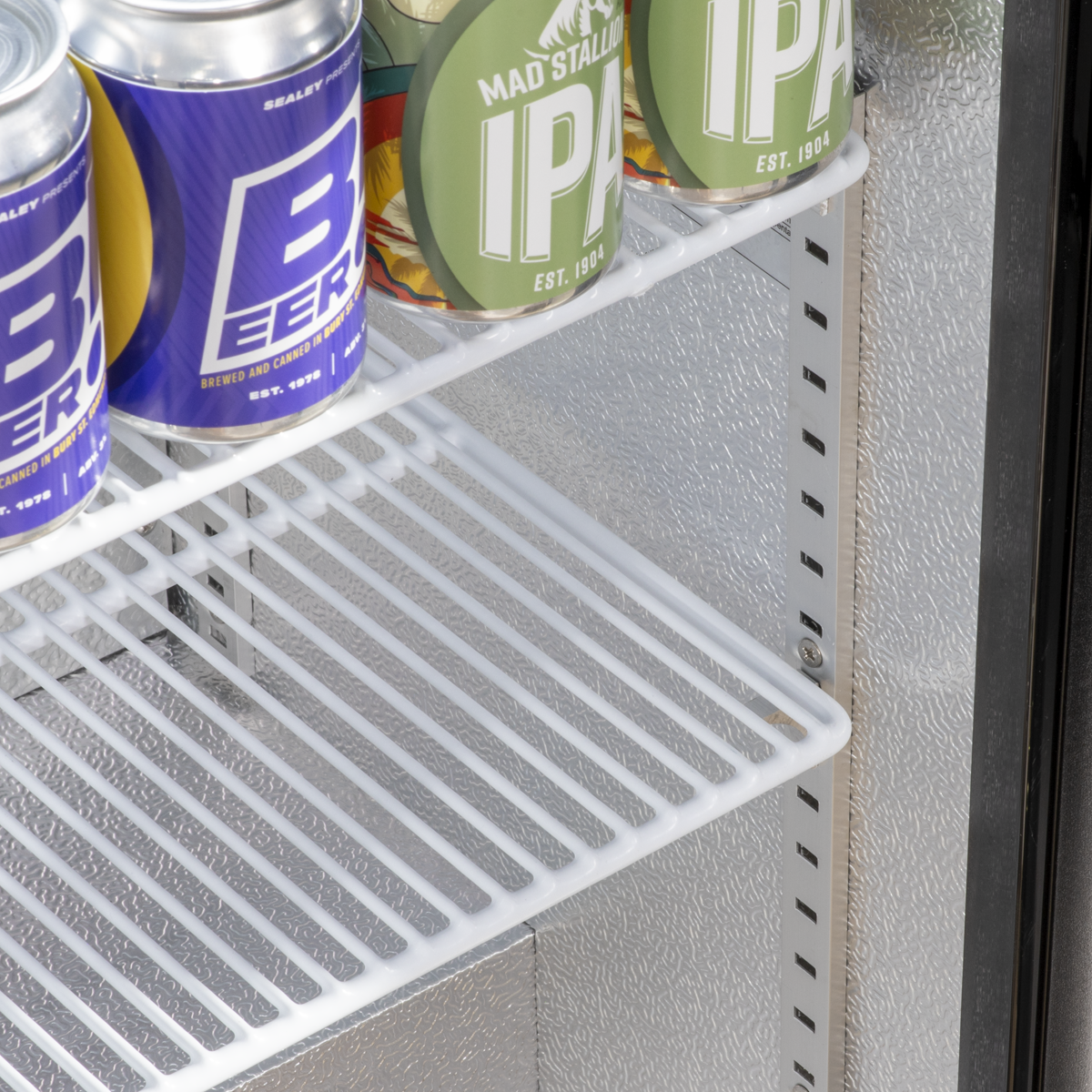 Baridi DH272 Baridi Back Bar Drinks Fridge/Cooler with Double Hinged Door & Security Lock 190L - Black