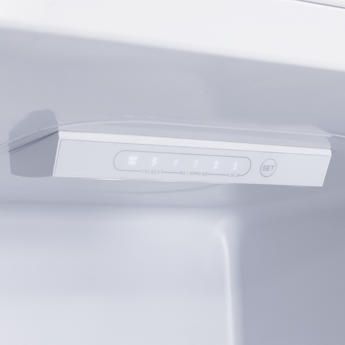 Baridi DH328 Baridi 50/50 Smart Frost Fridge Freezer 254L Capacity – White
