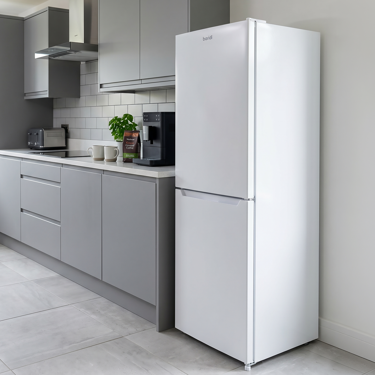 Baridi DH328 Baridi 50/50 Smart Frost Fridge Freezer 254L Capacity – White