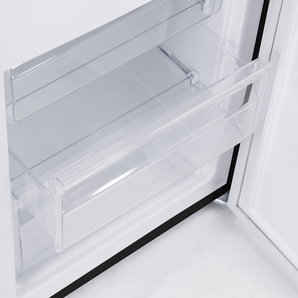 Baridi DH329 Baridi 50/50 Smart Frost Fridge Freezer 254L Capacity – Black