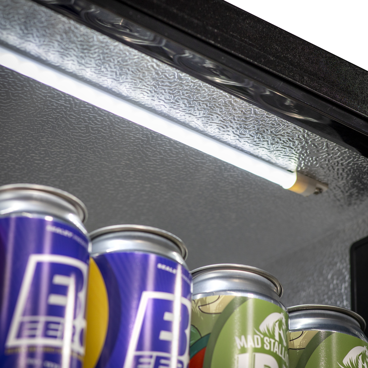 Baridi DH336 Baridi Back Bar Drinks Fridge/Cooler with Triple Hinged Door & Security Lock 307L - Black