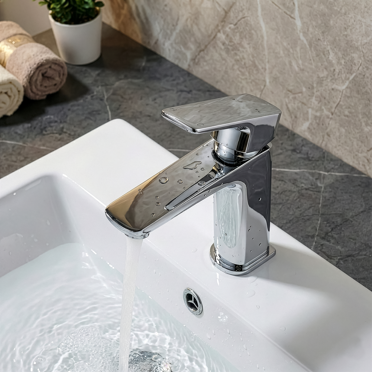 Baridi DH392 Baridi Basin Mixer Tap with Clicker Waste - Chrome