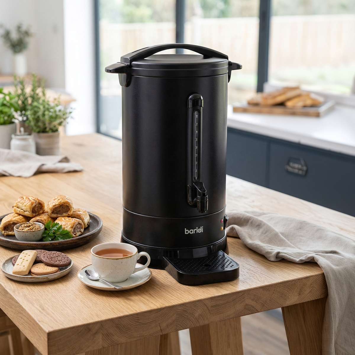 Baridi DH431 Baridi Hot Water Boiler/Tea Urn, 20L Capacity - Black