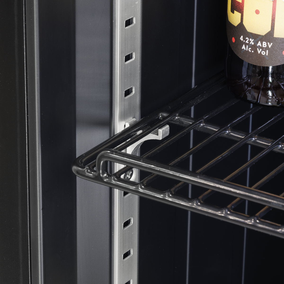 Baridi DH440 Baridi Tall Drinks/Bar Fridge with Digital Controls & Auto Defrost 160L - Black