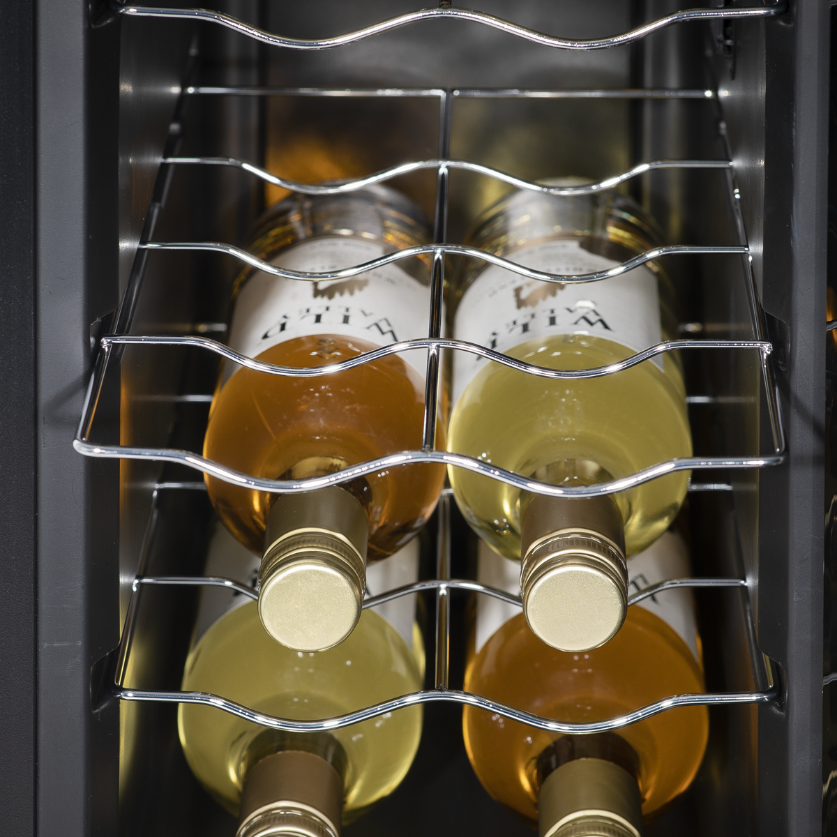 Baridi DH73 Baridi 12 Bottle Wine Fridge with Digital Touch Screen Controls, Metal Shelves & LED Light - Black
