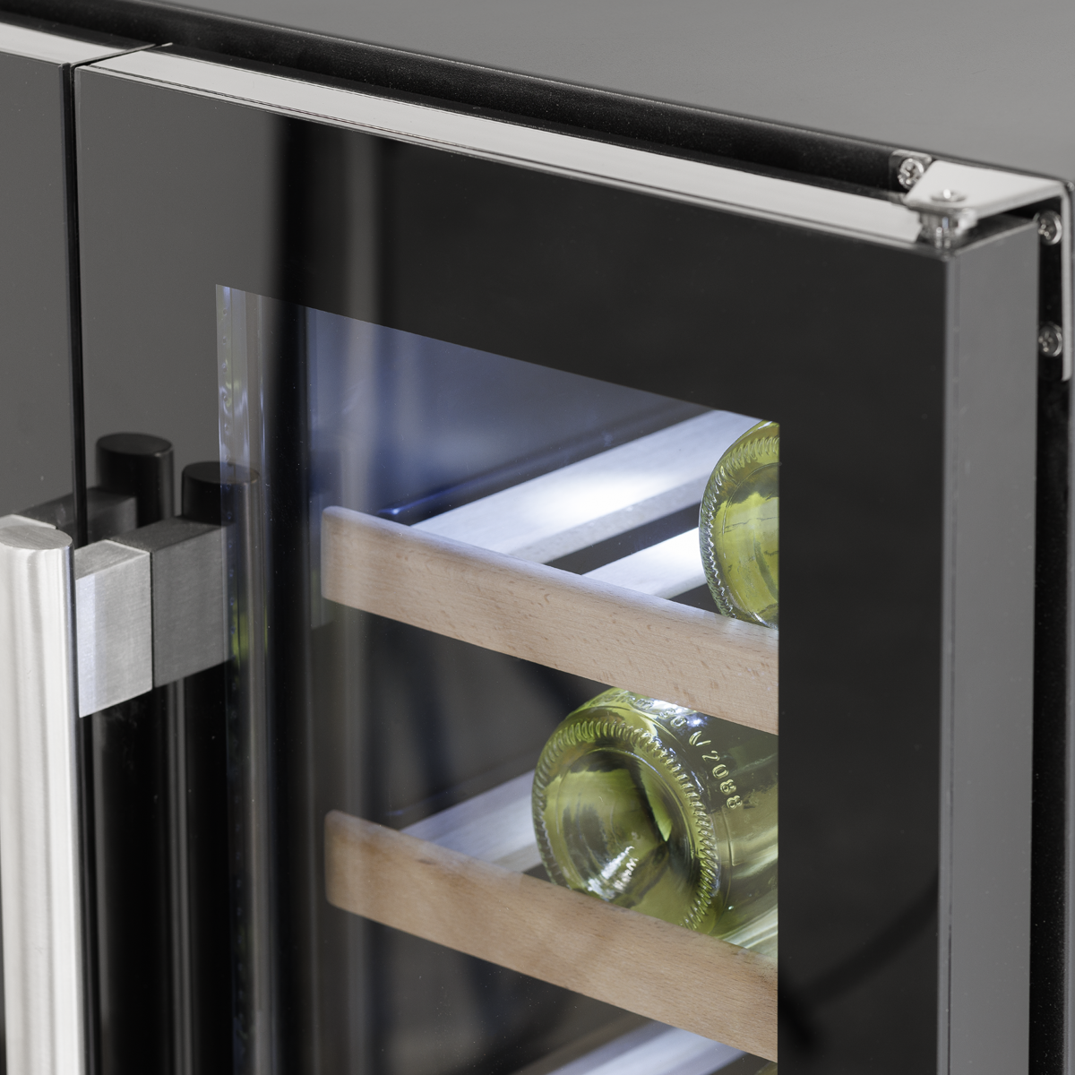 Baridi DH96 Baridi 40 Bottle/120 Can Dual Zone Undercounter/Freestanding Wine & Drinks Fridge - Black