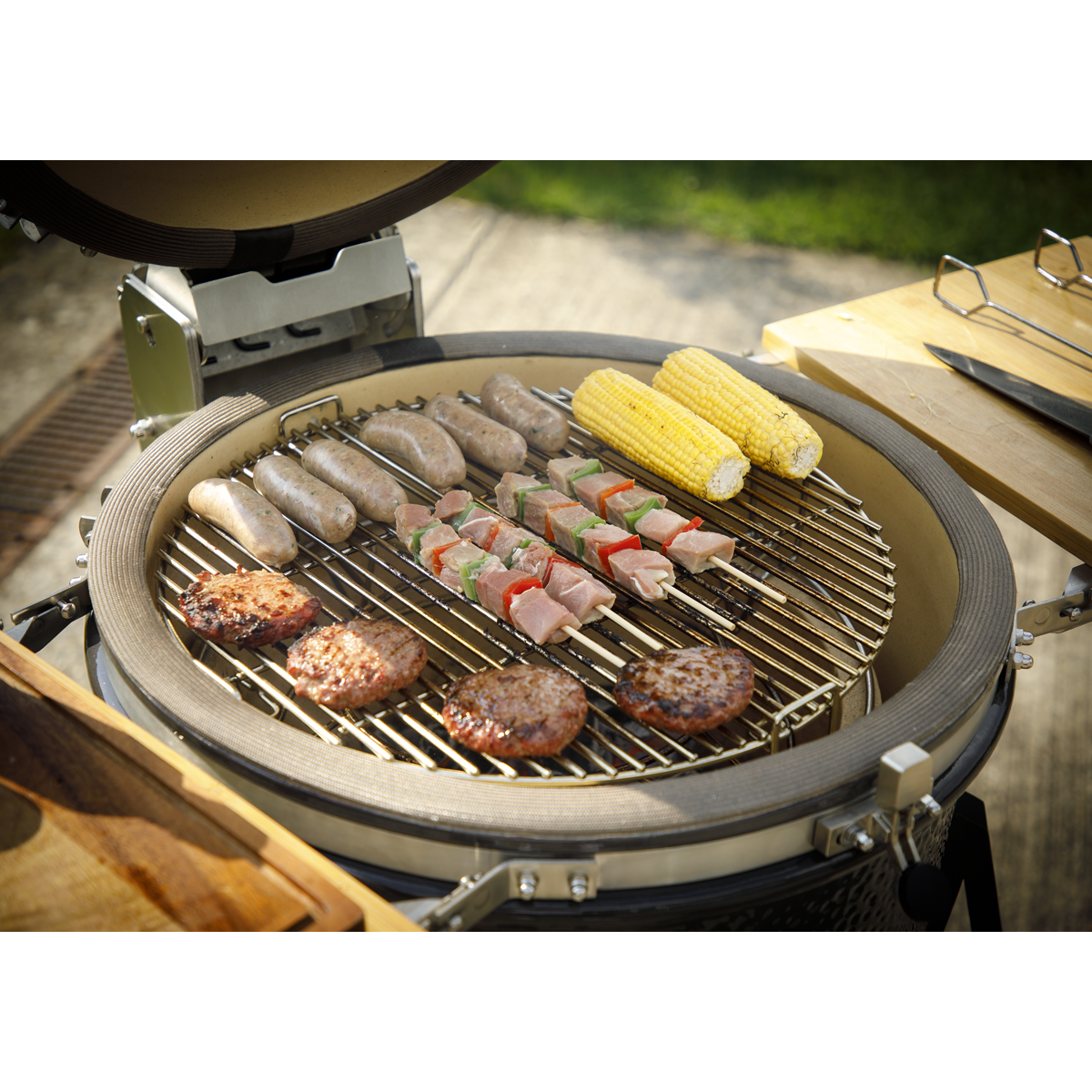 Dellonda DG159 Dellonda Deluxe 22"(56cm) Ceramic Kamado Style BBQ with Wheeled Stand