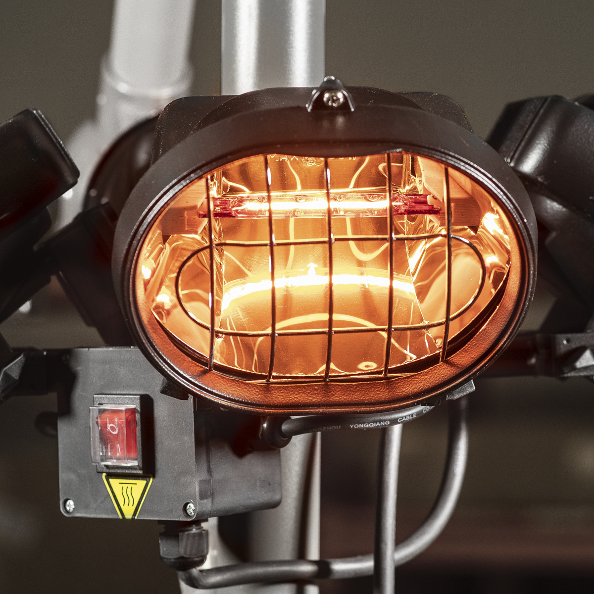 Dellonda DG178 1800W Folding Parasol/Gazebo Infrared Heater