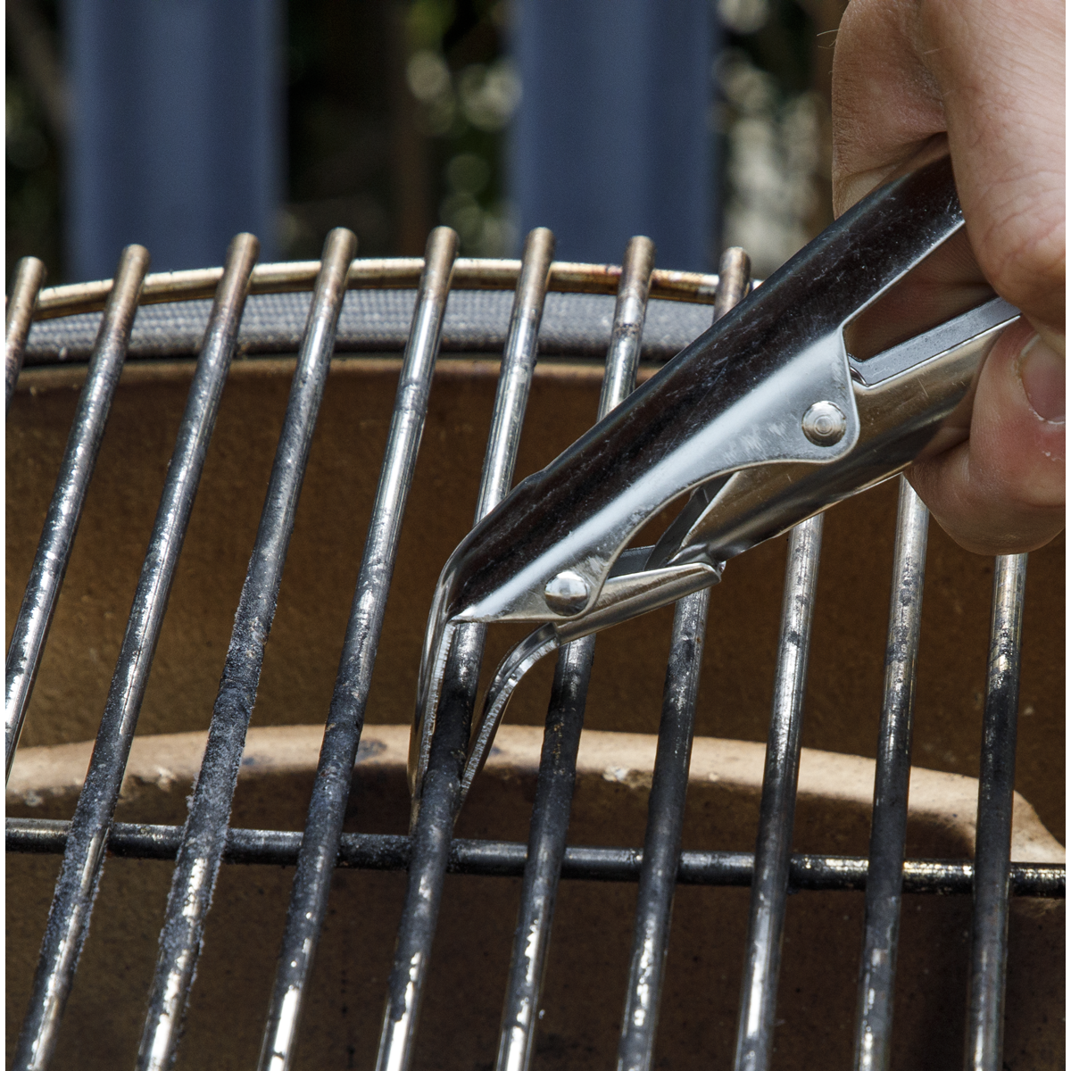 Dellonda DG181 Dellonda Grill Grid Gripper for Kamado BBQs