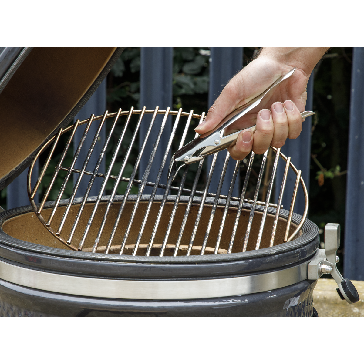 Dellonda DG181 Dellonda Grill Grid Gripper for Kamado BBQs