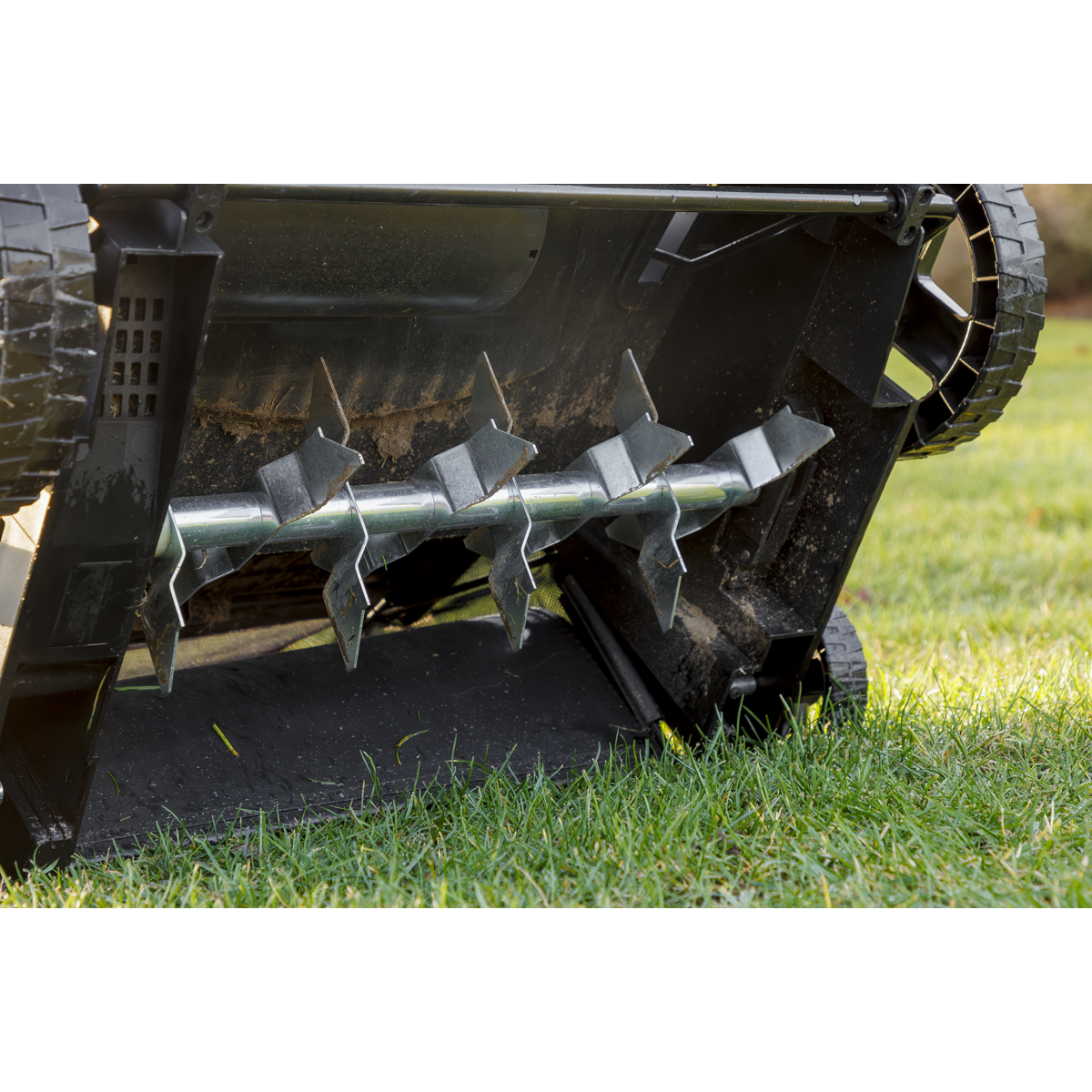 Dellonda DG216 Dellonda 2-in-1 Electric Scarifier & Rake 1500W/230V