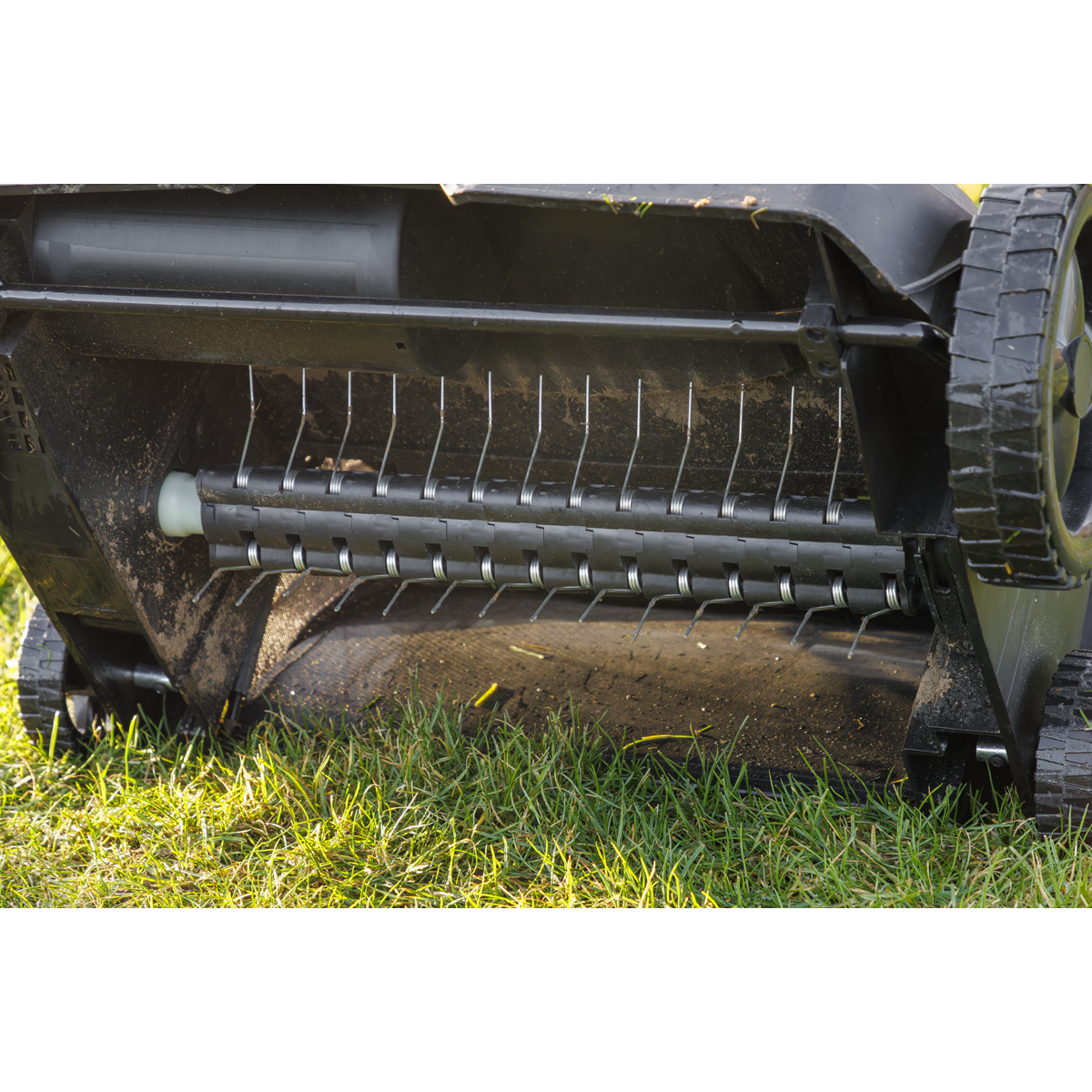 Dellonda DG216 Dellonda 2-in-1 Electric Scarifier & Rake 1500W/230V