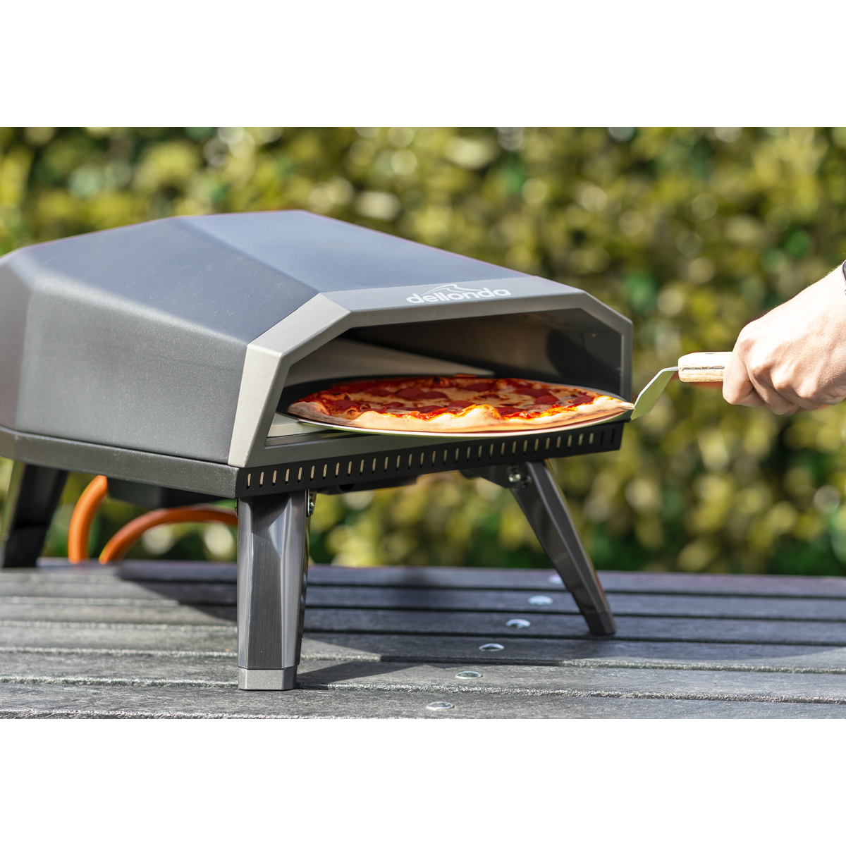 Dellonda DG257 Dellonda Gas Pizza Oven with Water-Resistant Cover/Carry Bag & 12" Pizza Peel