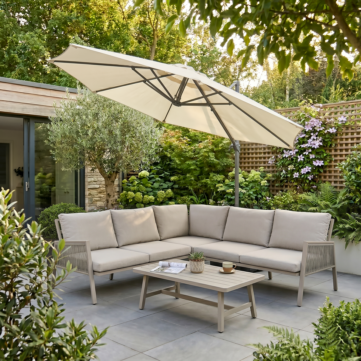 Dellonda DG268 Dellonda Cantilever Parasol with 360° Rotation, Tilt & Cover 3m - Cream
