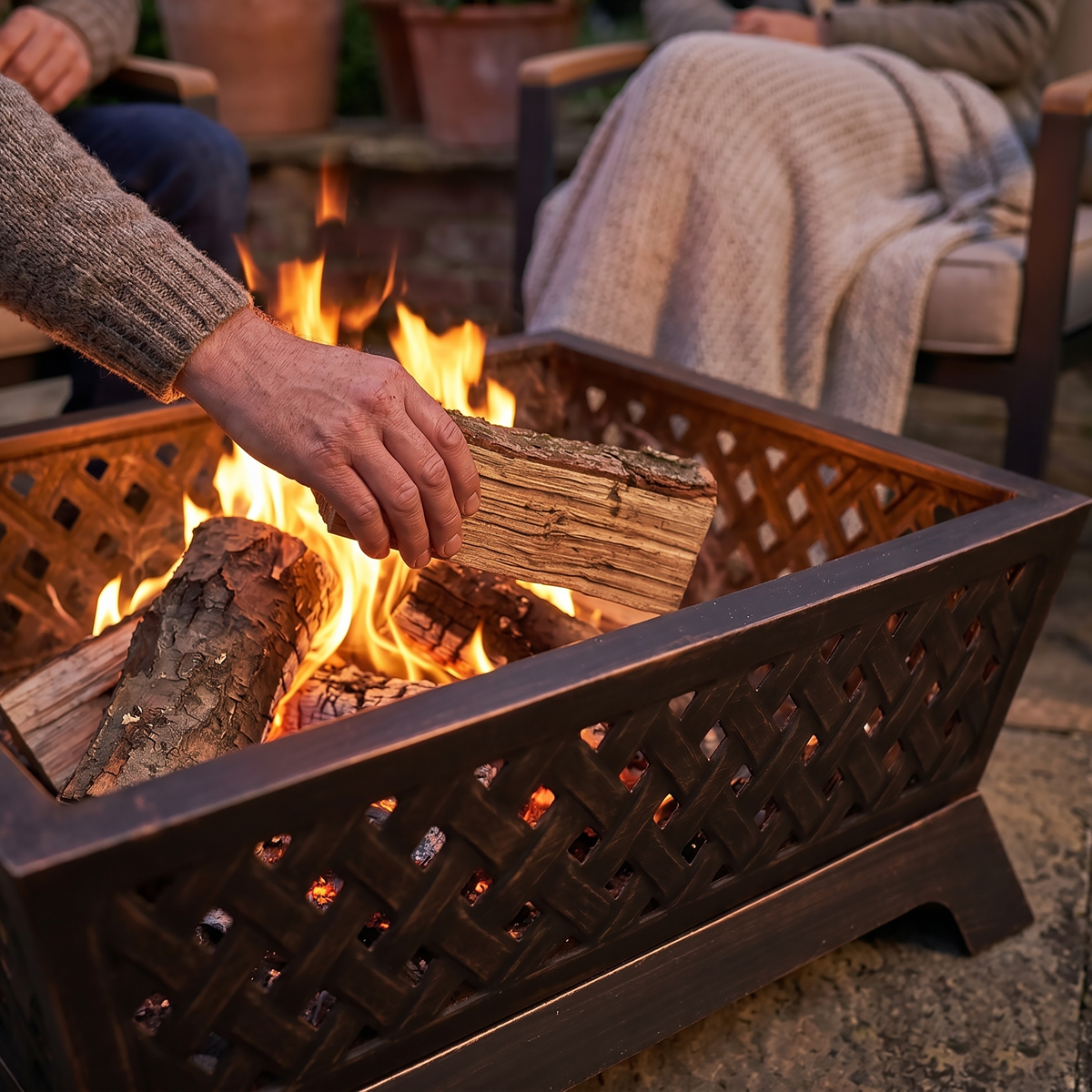 Dellonda DG44 Dellonda 89cm Rectangular Outdoor Fire Pit, Antique Bronze Effect