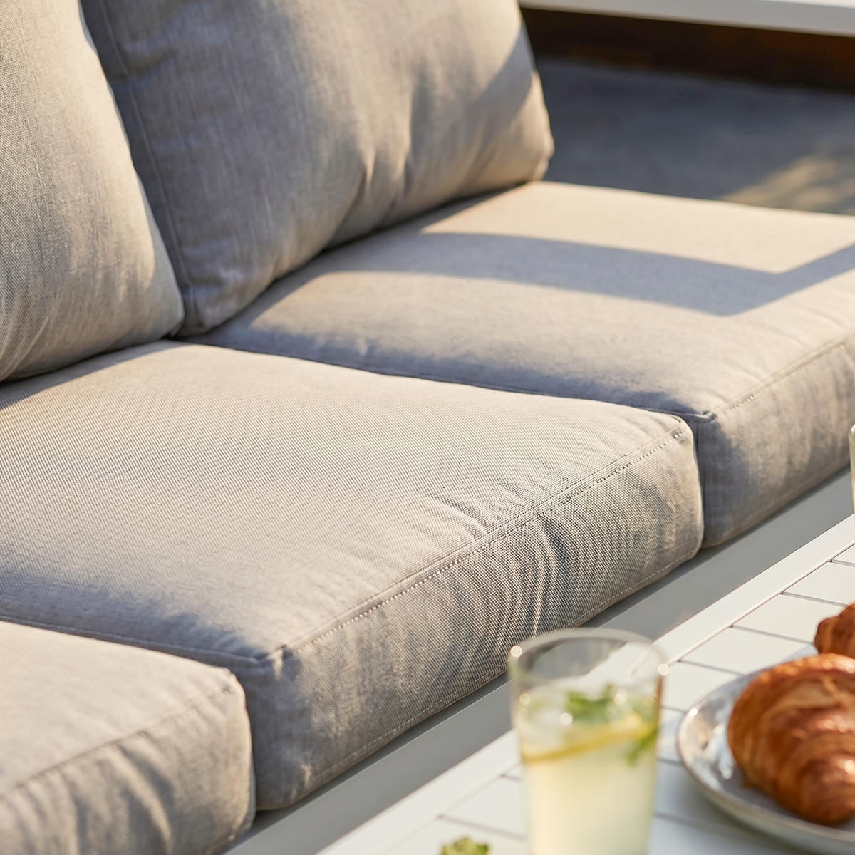 Dellonda DG52 Dellonda Kyoto Aluminium Outdoor Sofa & Coffee Table Set 4pc