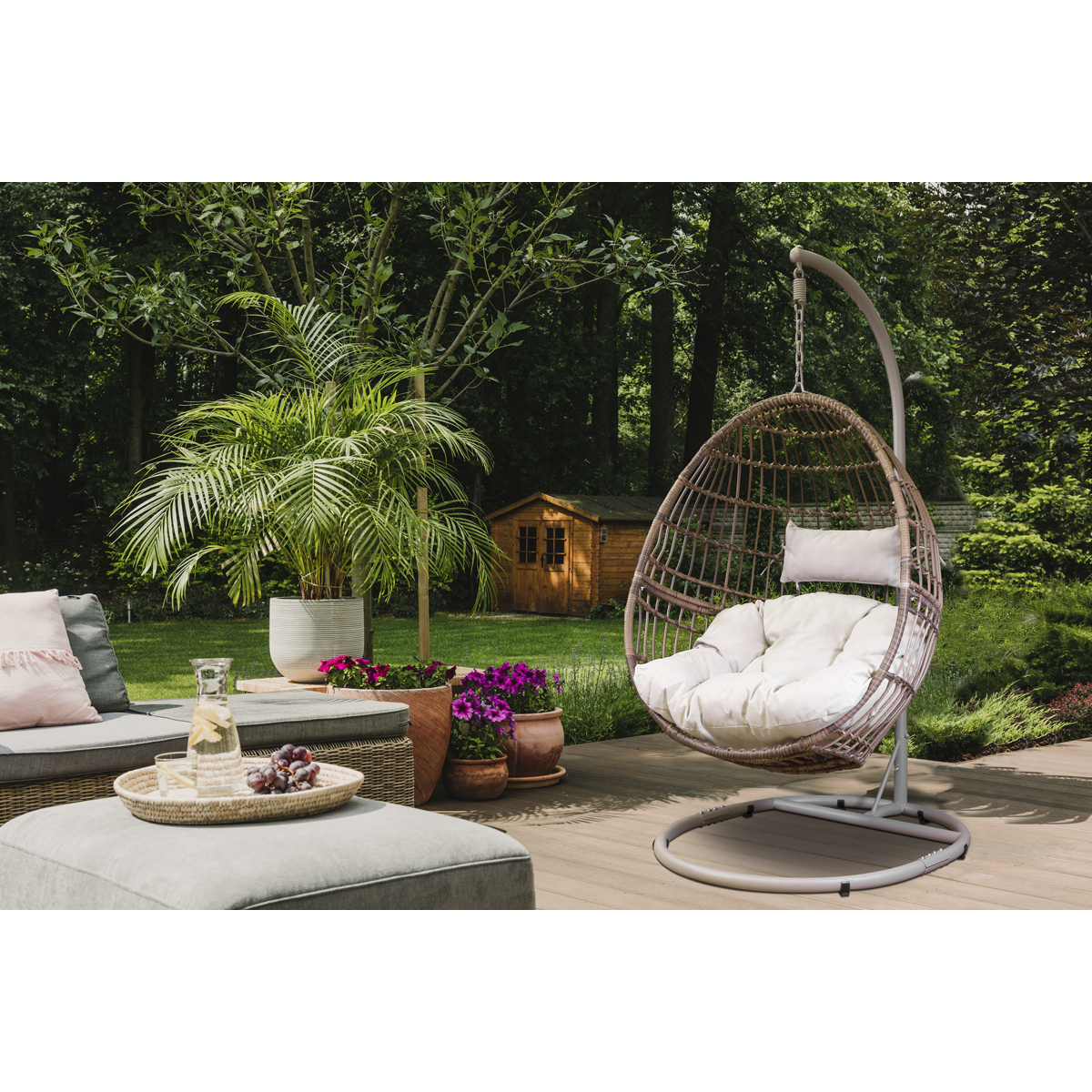 Dellonda DG60 Dellonda Single Swinging Egg Chair with Cushion