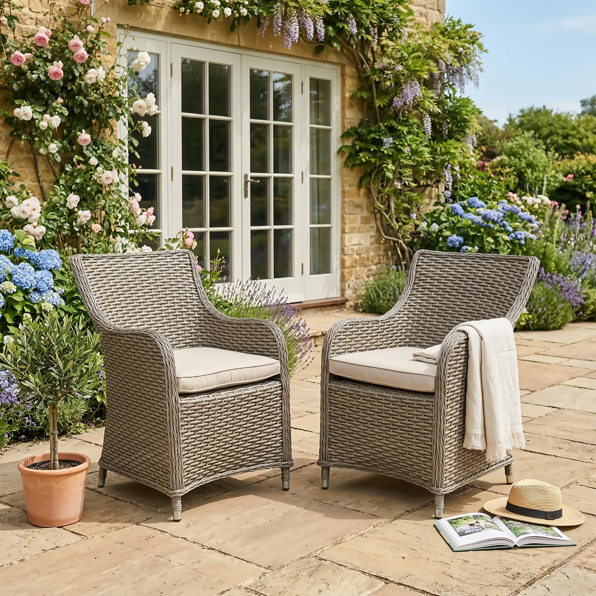 Dellonda DG64 Dellonda Chester Rattan Wicker Outdoor Garden Dining Chairs 2pc