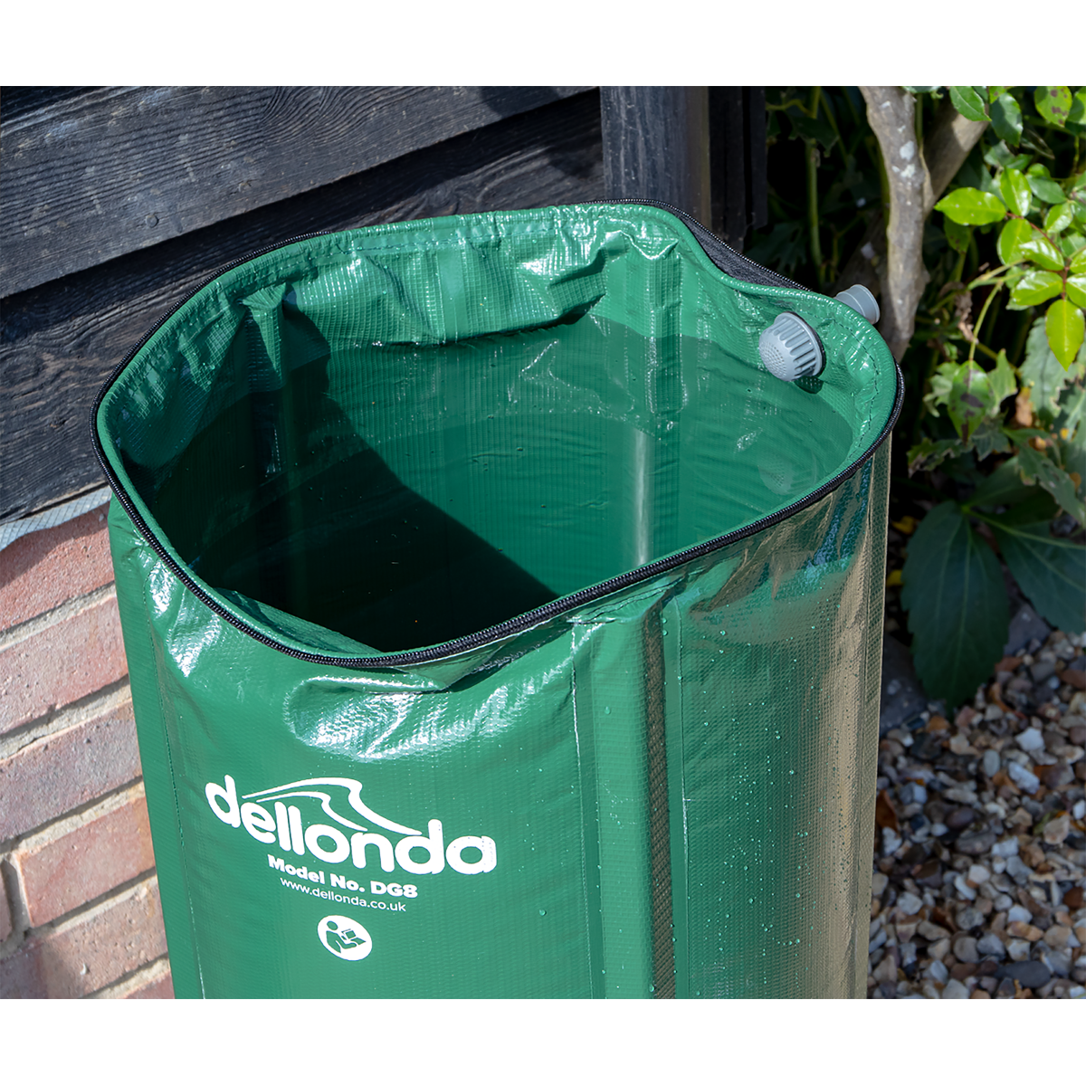 Dellonda DG9 Dellonda Collapsible PVC Garden Water Butt with Zipped Lid & Drain Tap 250L