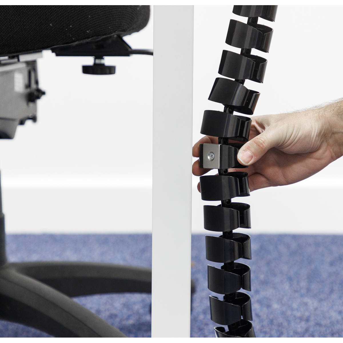 Dellonda DH275 Dellonda Flexible Cable Management System, Magnetic 1.3m