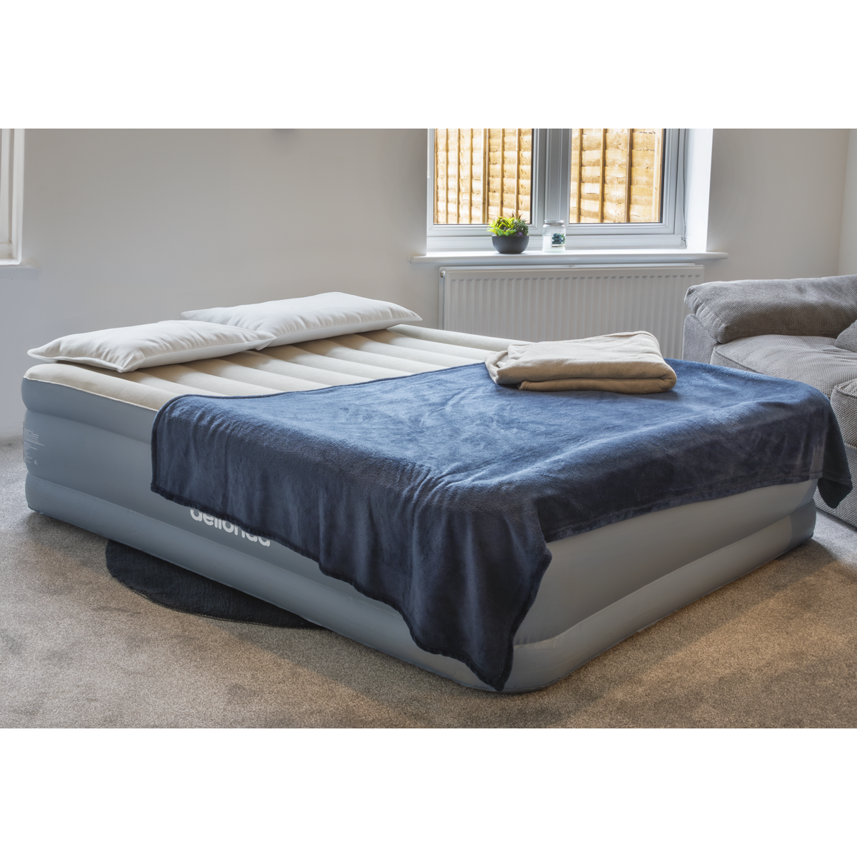 Dellonda DL147 Dellonda Raised Air Bed with Built-in Electric Pump & Storage Bag - Queen
