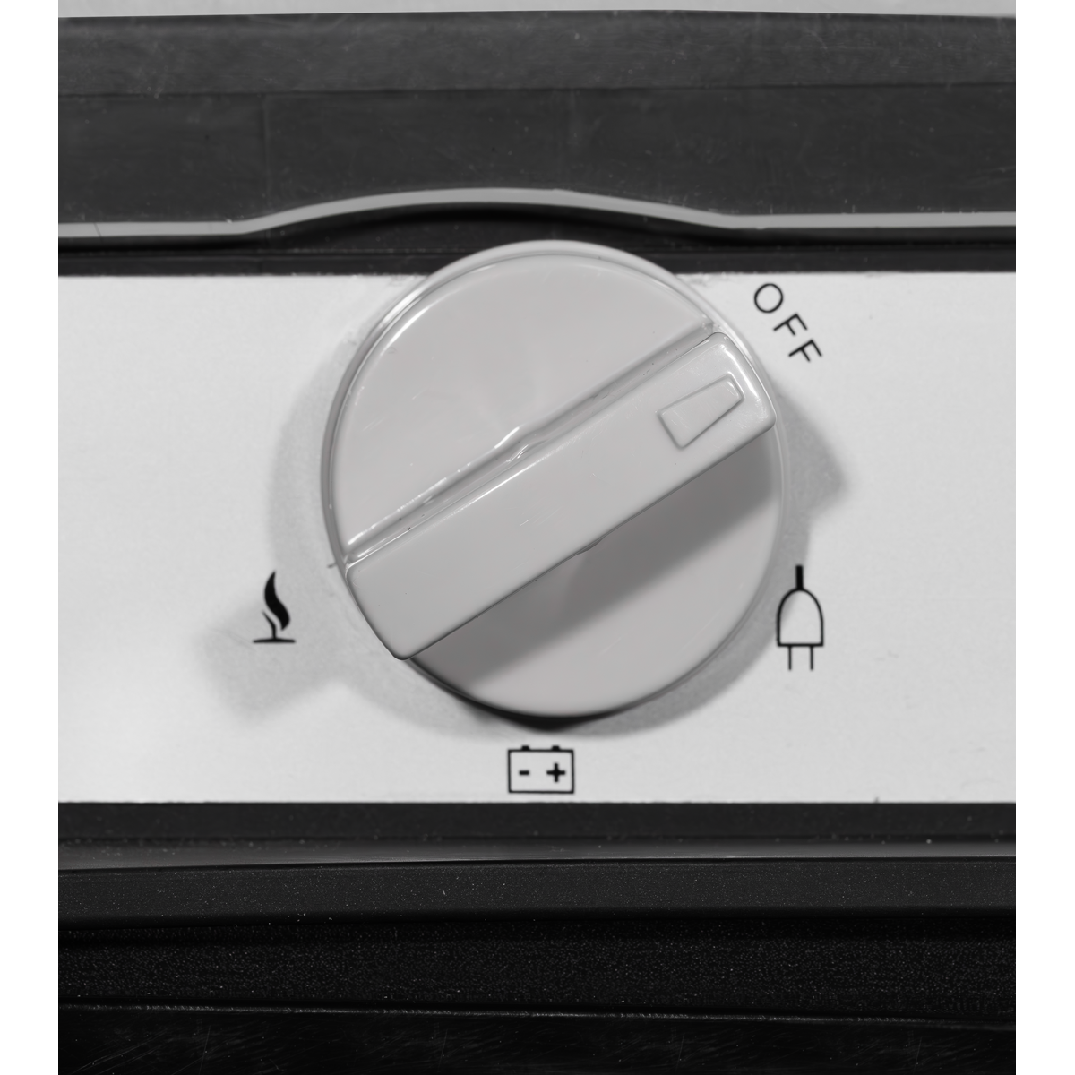 Dellonda DL159 Dellonda 3-Way Fridge 60L