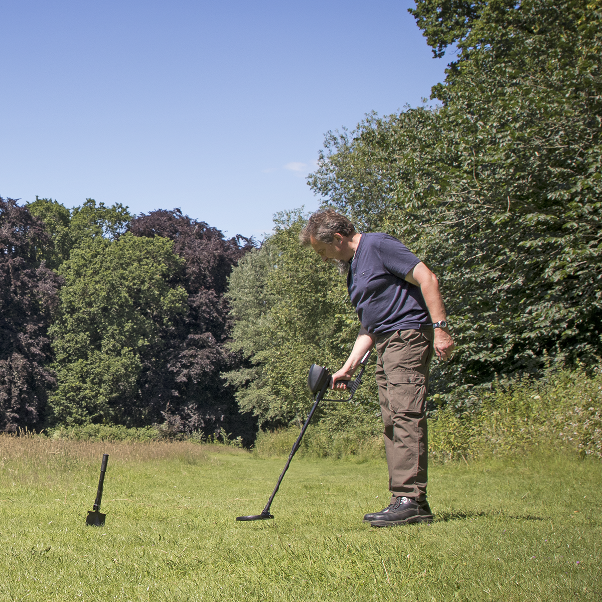 Dellonda DL6 Dellonda Lightweight Metal Detector with High Accuracy Pinpoint Function