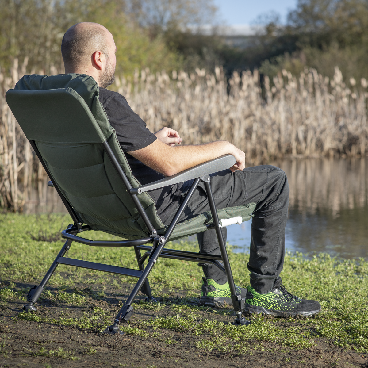 Dellonda DL74 Dellonda Portable Reclining Chair with Armrests