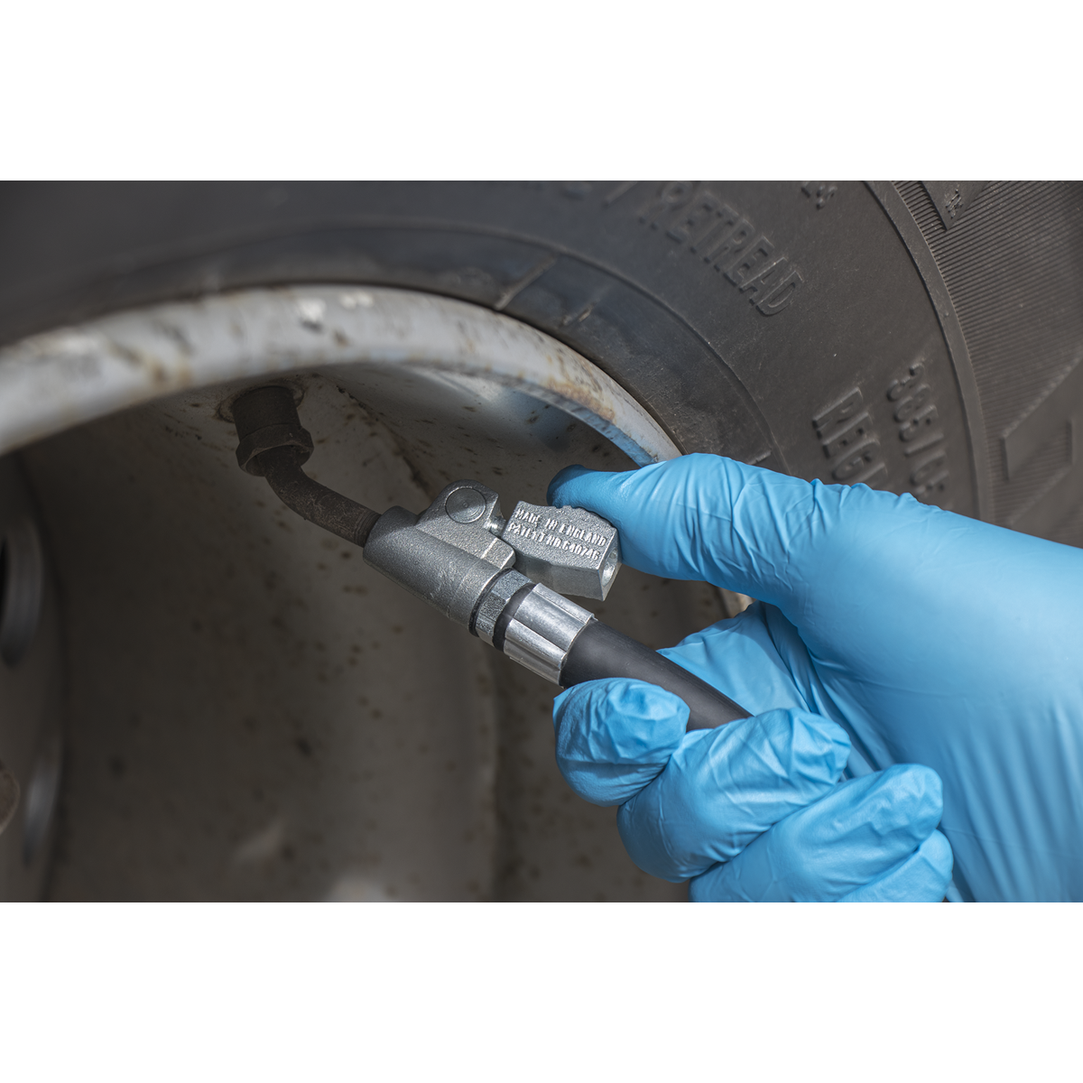 PCL SA37/94 PCL Professional Tyre Inflator with 2.5m Hose & Clip-On Connector
