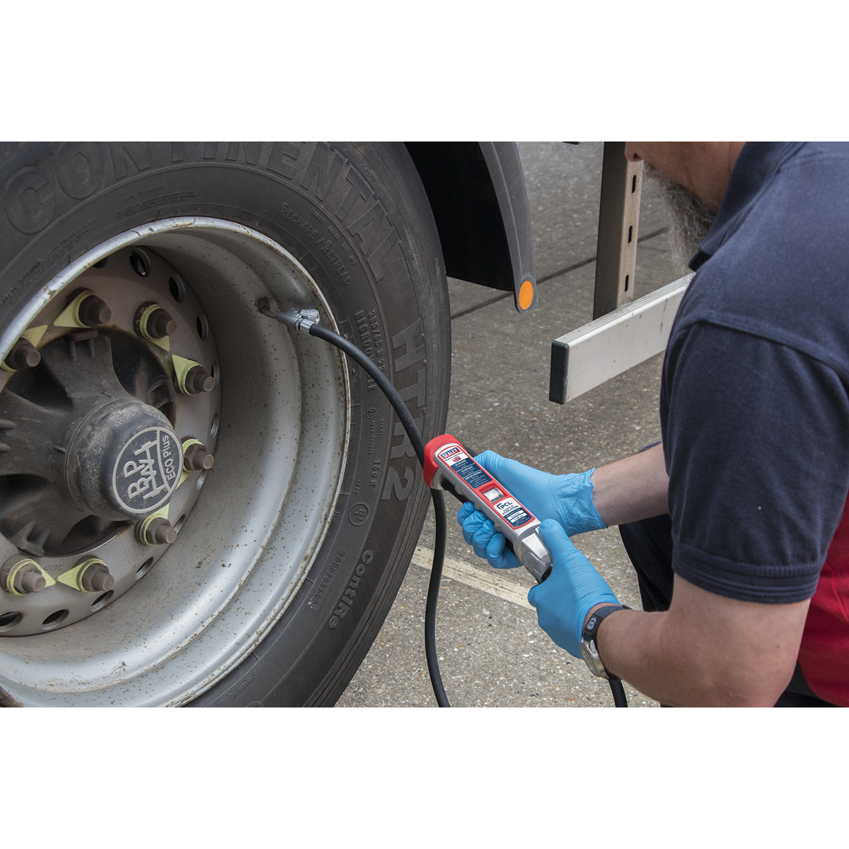 PCL SA37/94 PCL Professional Tyre Inflator with 2.5m Hose & Clip-On Connector