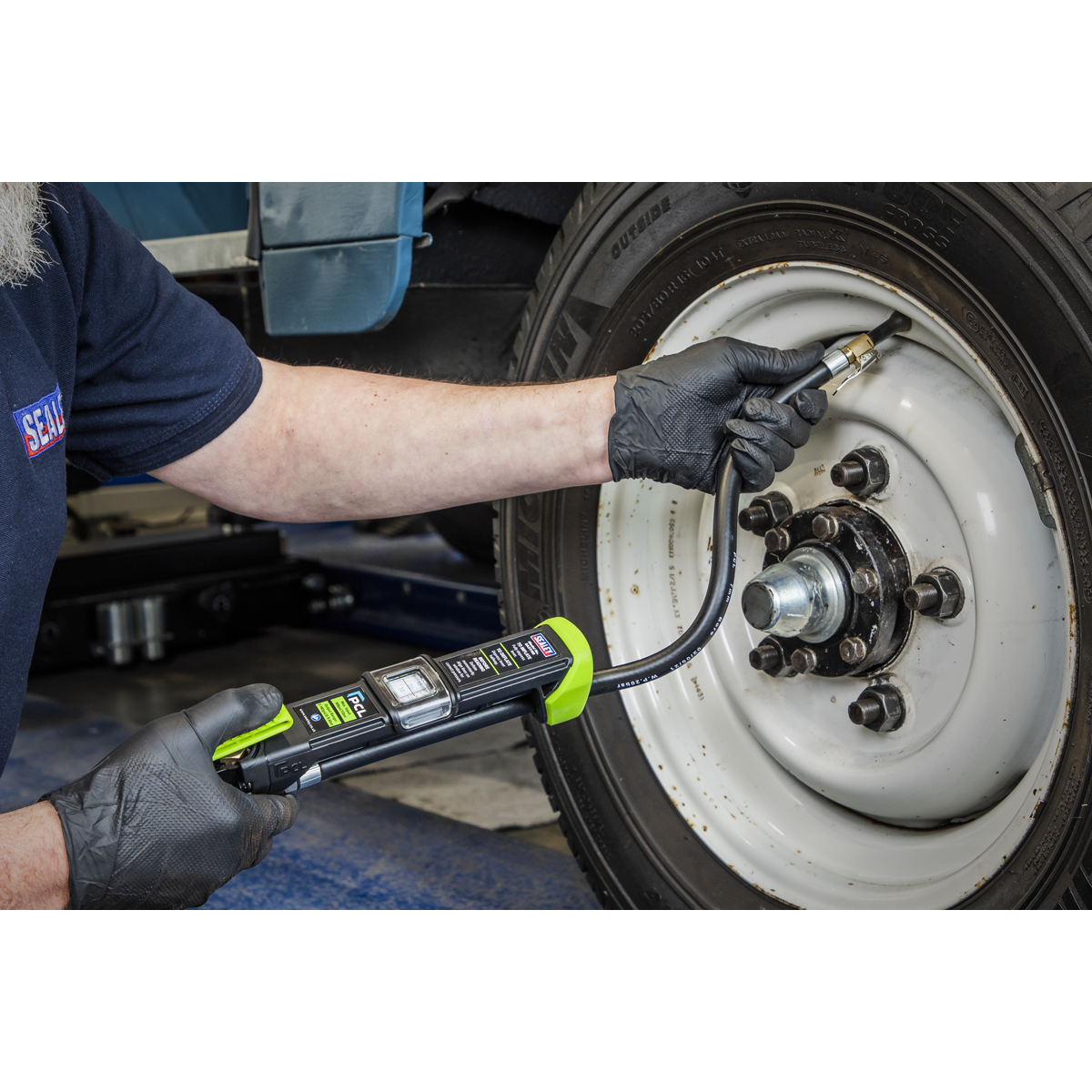 PCL SA37/98 PCL Airlite Eco Tyre Inflator with Clip-On Connector