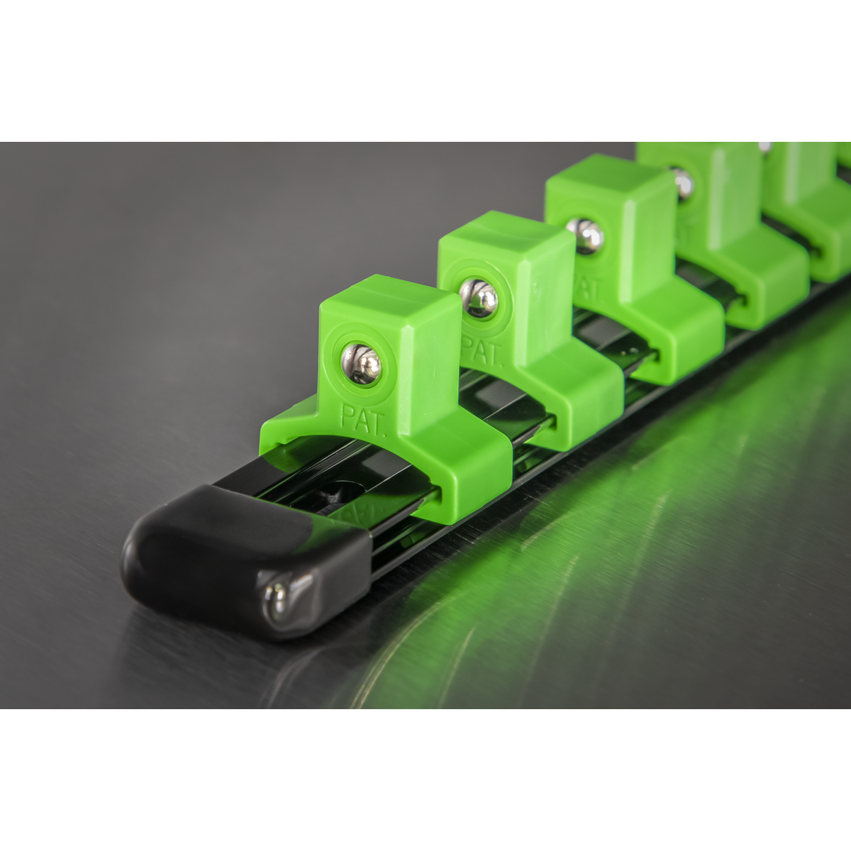 Premier AK27054HV Premier Socket Retaining Rail with 16 Clips 1/2"Sq Drive - Hi-Vis Green
