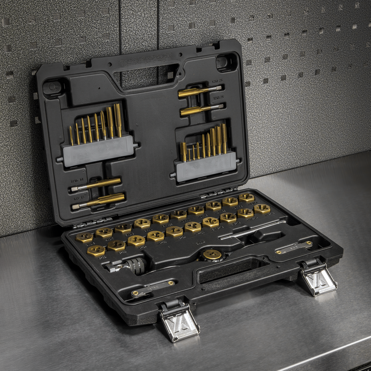 Premier AK3046 Premier Metric & Imperial Titanium Coated Hexagonal Tap & Die Set 46pc