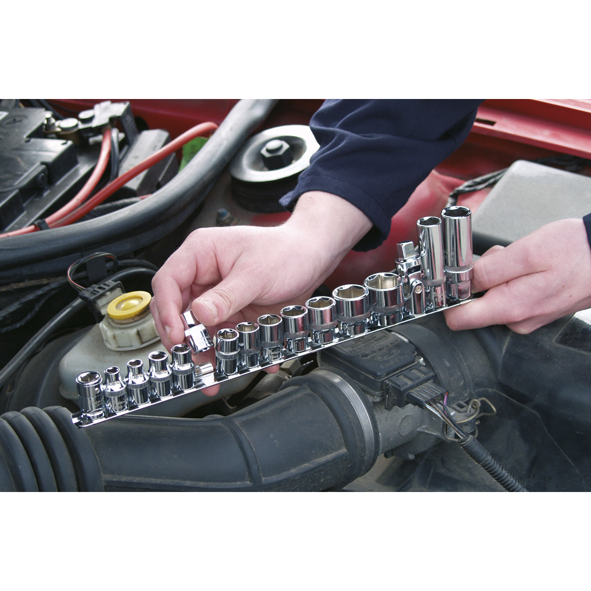 Premier AK3814 Premier Socket Retaining Rail with 14 Clips 3/8"Sq Drive